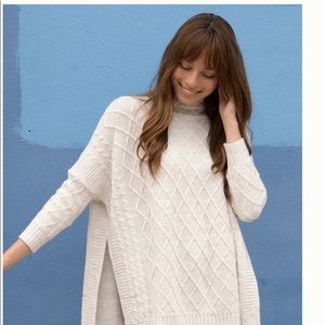 Mer-Sea cable pullover sweater with open sides. NWT. One size